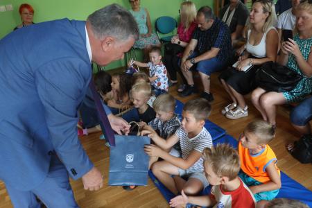 PRVI ŠOLSKI DAN UNEC 09 FOTO LJUBO VUKELIČ